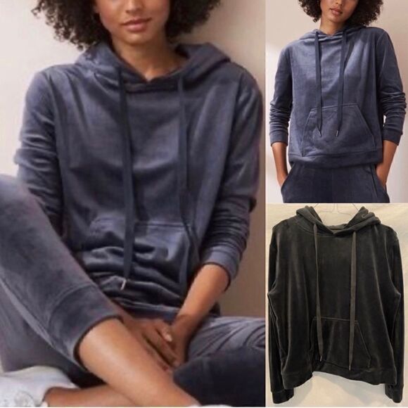 Lou & Grey Tops - LOU & GREY VELOUR SUPER SOFT HOODED OVERSIZED SWEATSHIRT S